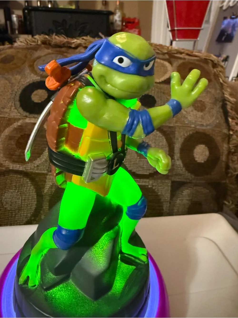 Teenage Mutant Ninja Turtles official leonardo